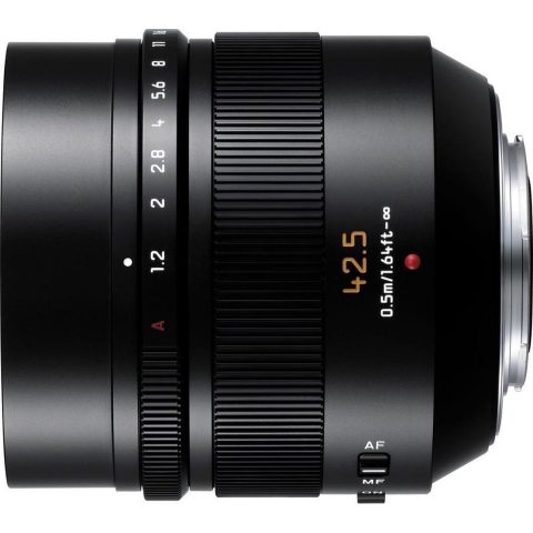 Panasonic 42,5mm f1.2 Leica DG Nocticron