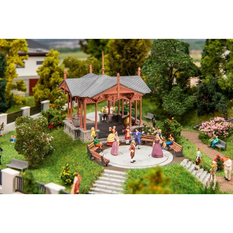 Faller 130655 H0 Muziekpaviljoen met dansende figuren