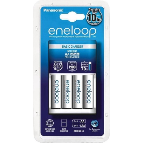 Panasonic oplader + 4 x Panasonic Eneloop AA batterijen
