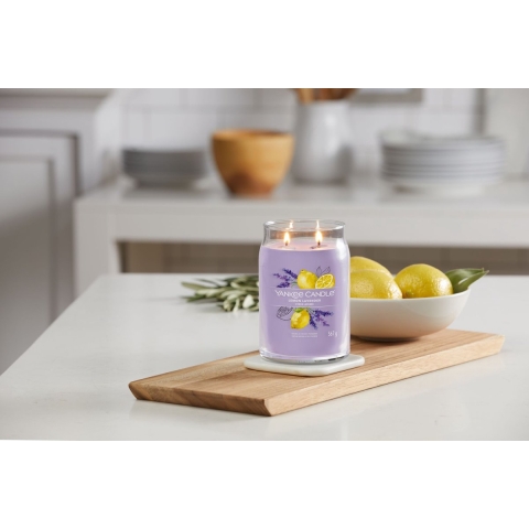 Yankee Candle Geurkaars Large Jar Lemon Lavender Signature 567 gr