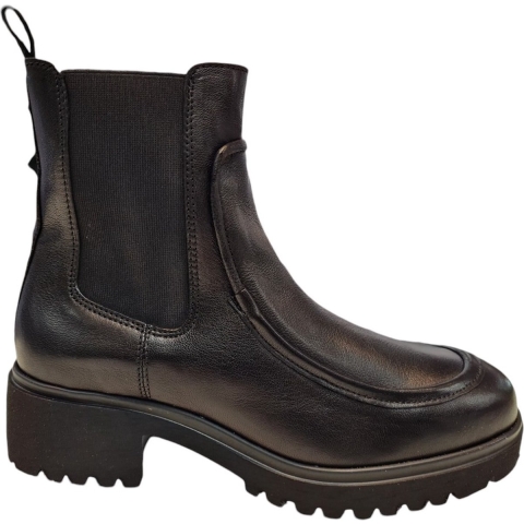 Piedi Nudi Ronta 02.03 Enkellaarzen