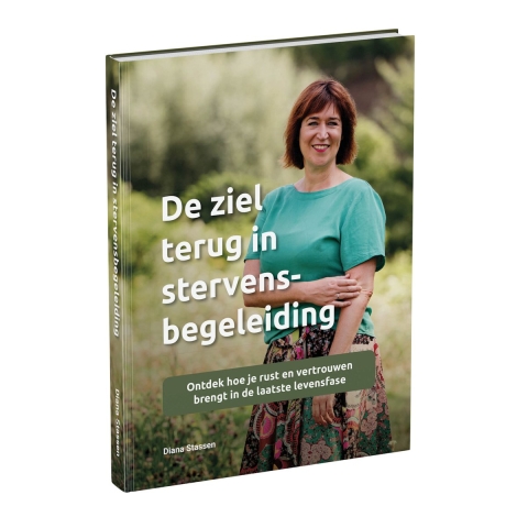 De ziel terug in stervensbegeleiding (Hardback)