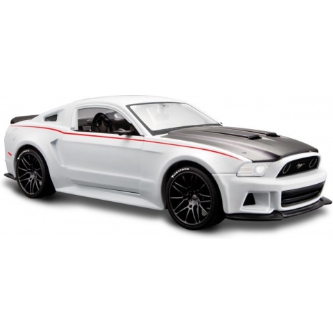 Modelauto Ford Mustang GT 2014 wit schaal 1:24/20 x 8 x 5 cm -