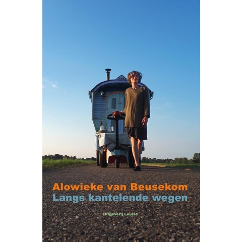 Langs kantelende wegen (Paperback)
