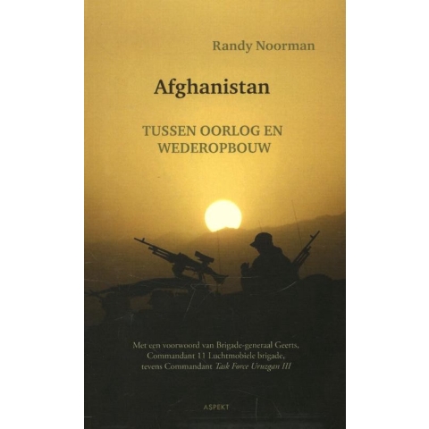 Afghanistan, tussen oorlog en wederopbouw (Paperback)