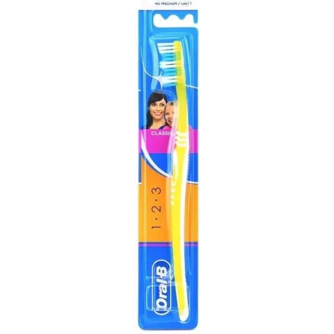 Oral-B tandenborstel - Classic 3-Effect 40 Medium