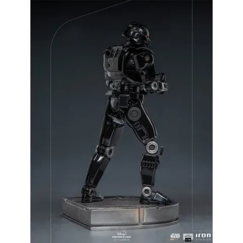 Star Wars "Dark Trooper" The Mandalorian Statue
