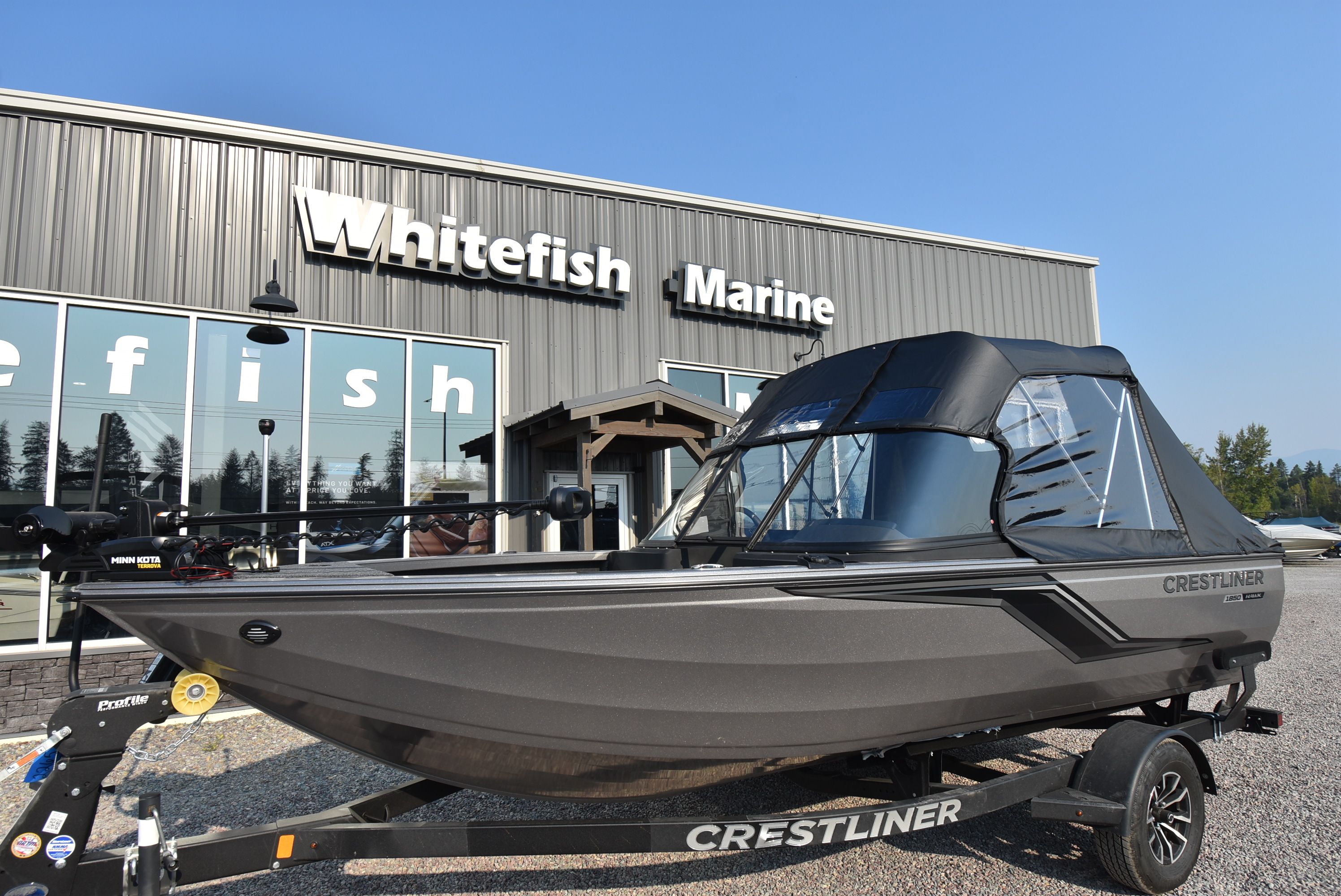 2027 Crestliner 1850 HAWK WT JUMPSEAT