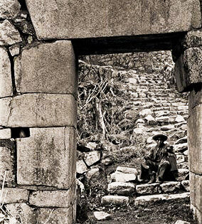 Arqueología histórica en el Perú