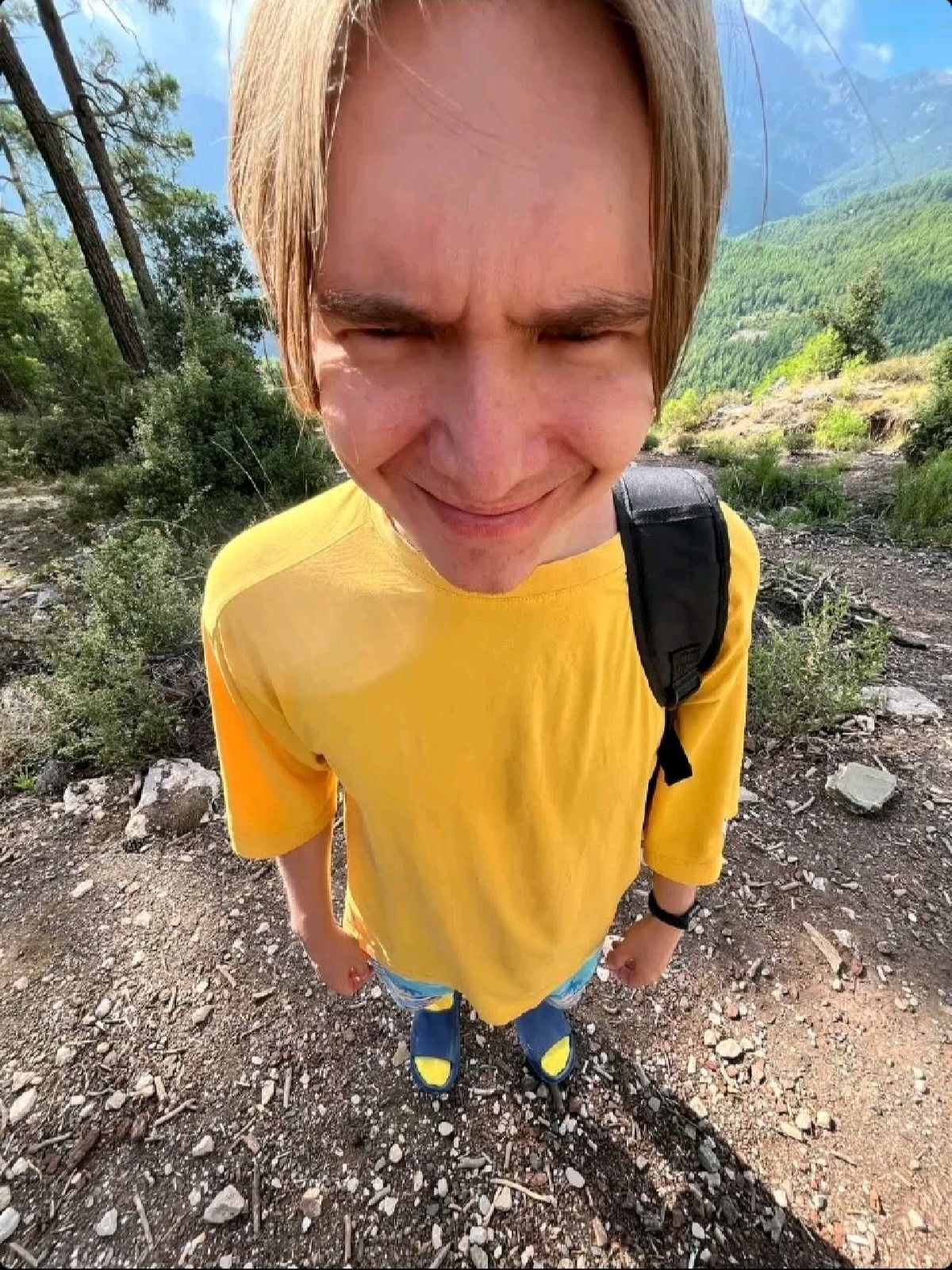 –ⲃⲁⳅⲁⳡⲕⲁ.>:D