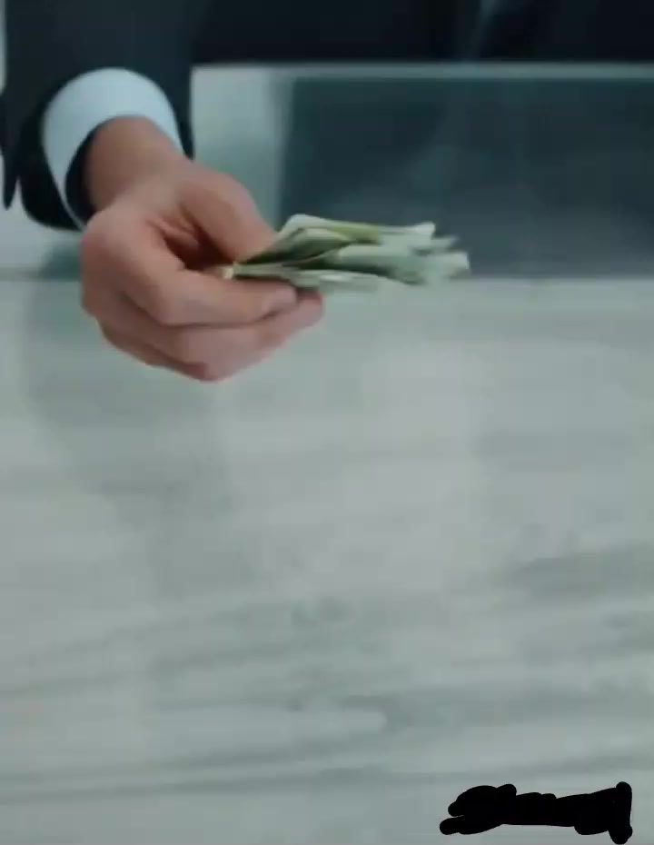 Когда ты кидаешь деньги: 💷