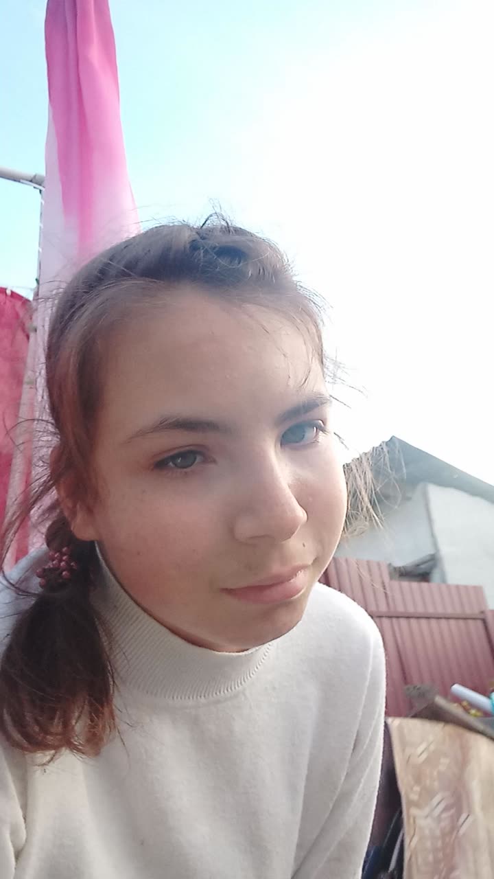 Я не с кем-то м не целовалась💋