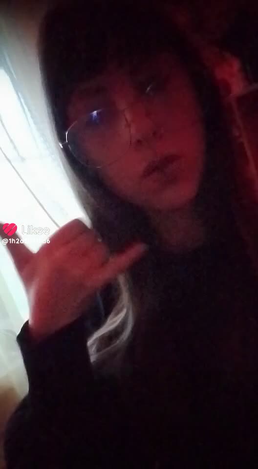 Я теперь в очках.🤓🤙
ПОЗДРАВЬТЕ МЕНЯ!!!😄😃