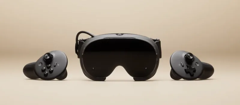 Steam Frame VR headset standalone display showing verified badge
