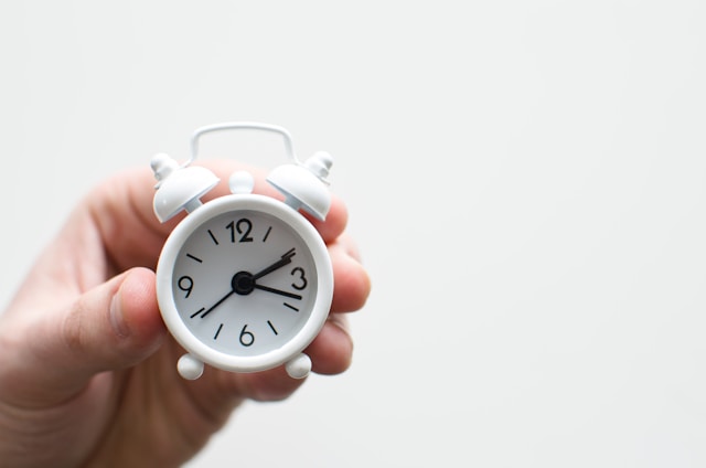 CuePoint billiard hall blog cover image for How to Track Table Time in a Billiard Hall