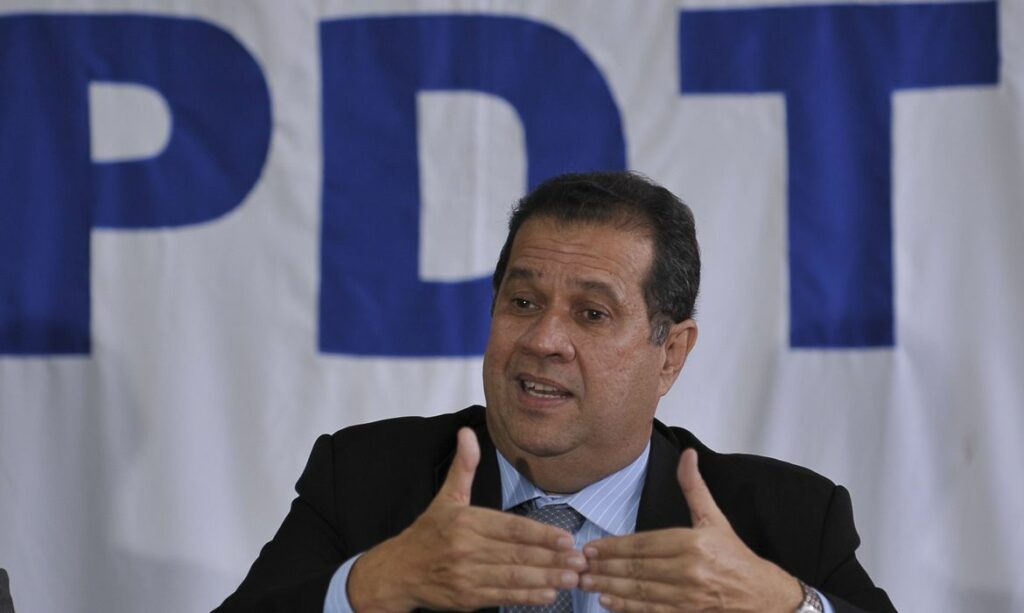 Carlos Lupi PDT
