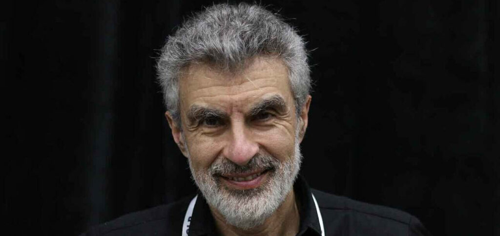 Yoshua Bengio