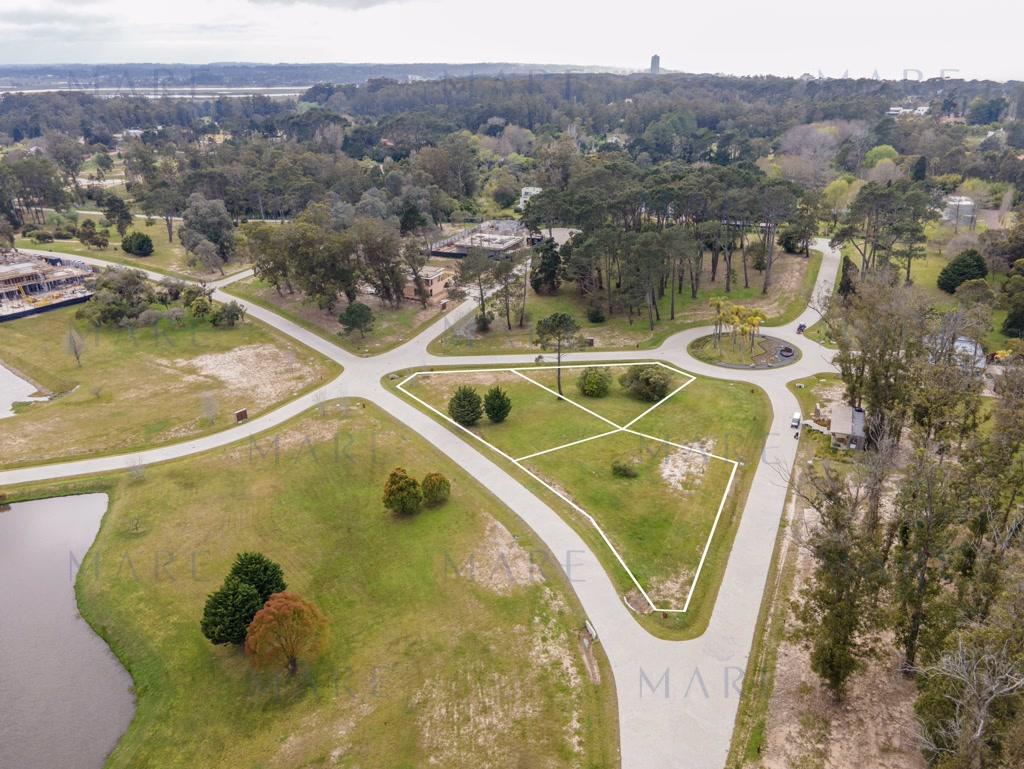 Spectacular 1,000 m² plot of land in Aura - Golf, Punta del Este - Photo 12