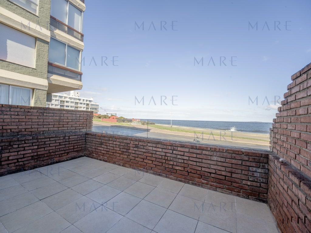 Spectacular Renovated Oceanfront Apartment - Peninsula, Punta del Este - Photo 17