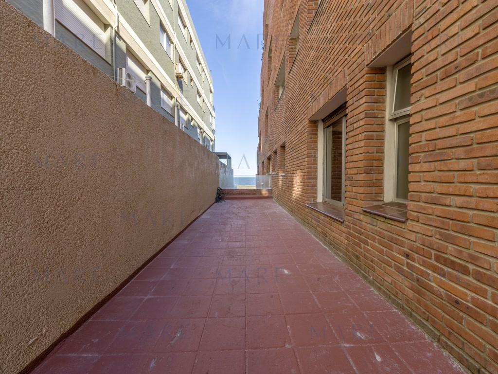Spectacular Renovated Oceanfront Apartment - Peninsula, Punta del Este - Photo 26