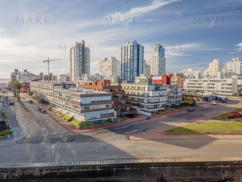 Spectacular Renovated Oceanfront Apartment - Peninsula, Punta del Este - Photo 22