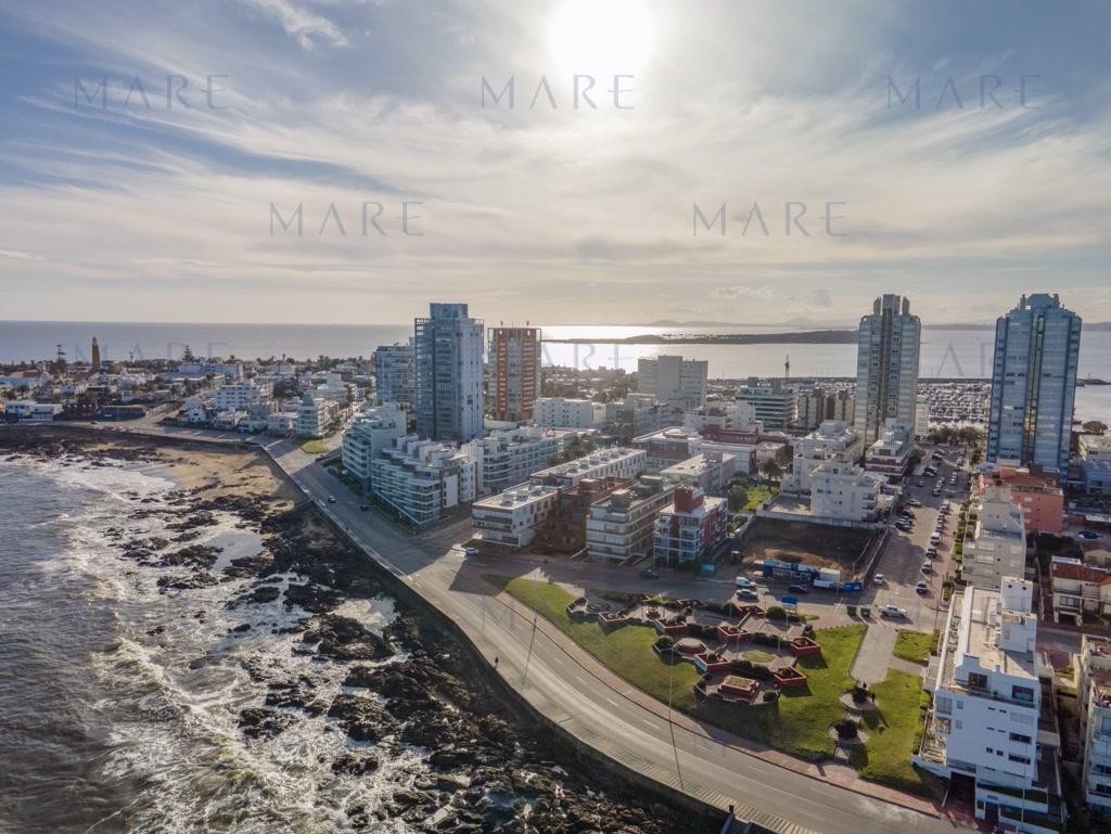 Spectacular Renovated Oceanfront Apartment - Peninsula, Punta del Este - Photo 5