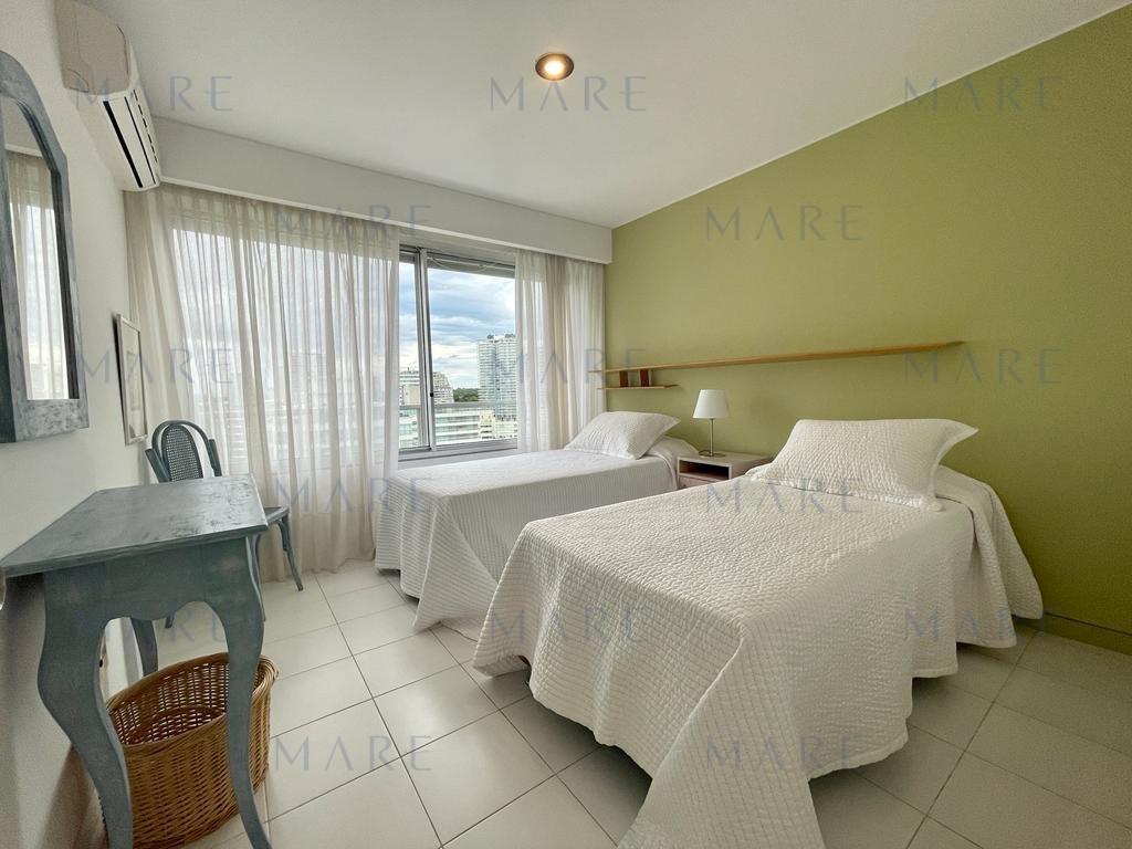 Spectacular Apartment in Torre Tiburón 2 - Playa Brava, Punta del Este - Photo 12