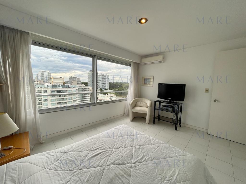 Spectacular Apartment in Torre Tiburón 2 - Playa Brava, Punta del Este - Photo 13