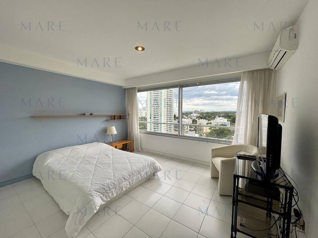 Spectacular Apartment in Torre Tiburón 2 - Playa Brava, Punta del Este - Photo 9
