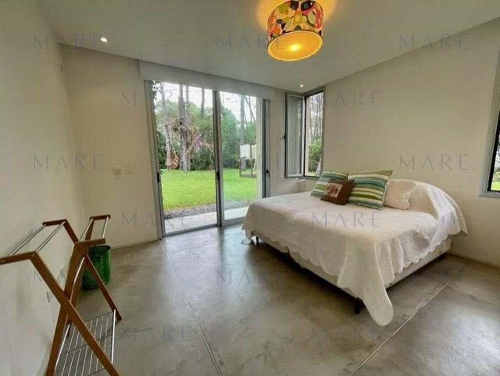 Spectacular Rationalist House with Heated Pool - Laguna Blanca, Punta del Este - Photo 11