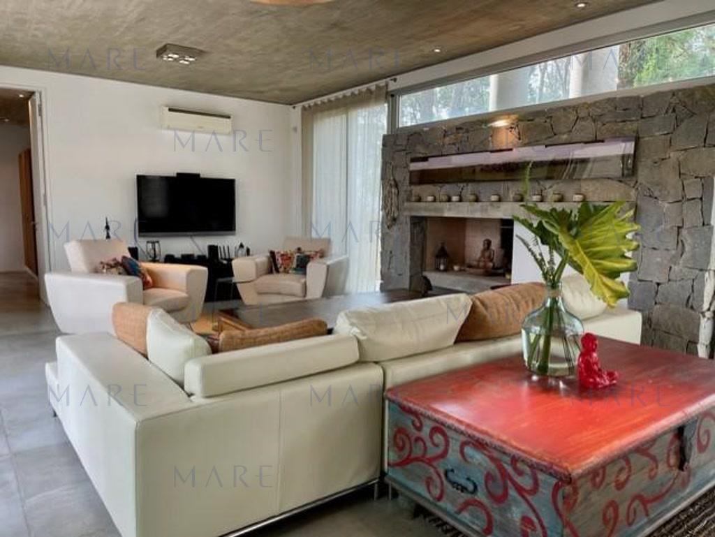 Spectacular Rationalist House with Heated Pool - Laguna Blanca, Punta del Este - Photo 30