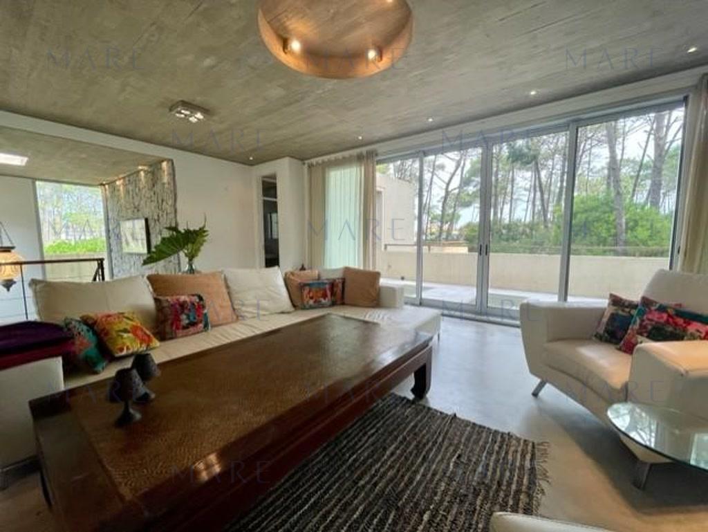 Spectacular Rationalist House with Heated Pool - Laguna Blanca, Punta del Este - Photo 32