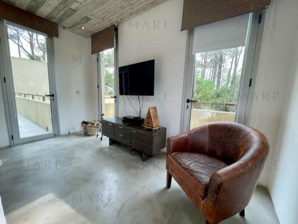 Spectacular Rationalist House with Heated Pool - Laguna Blanca, Punta del Este - Photo 40