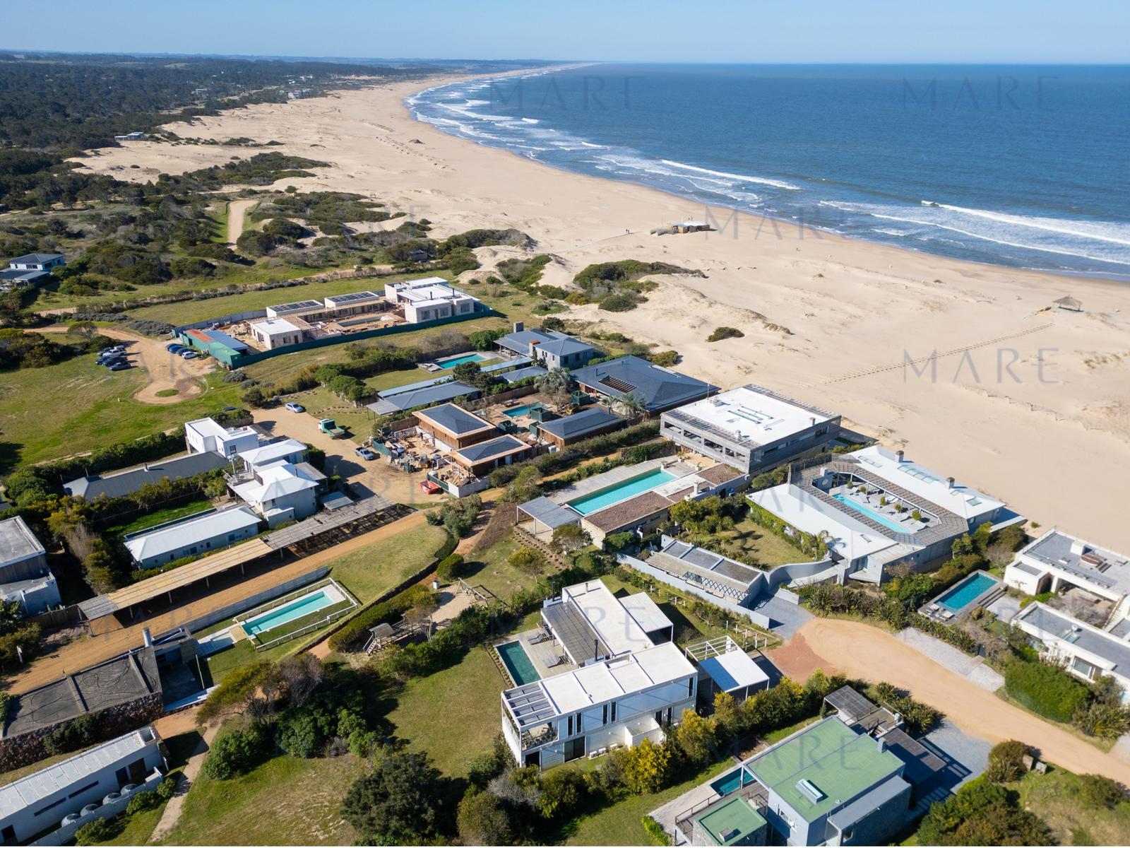 Contemporary House in Club de Mar - José Ignacio
