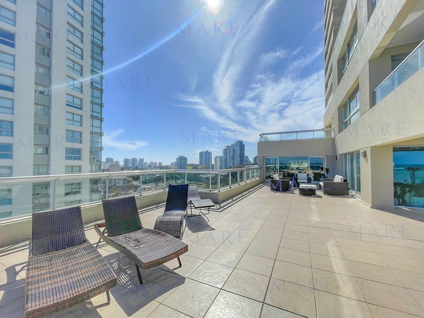Exclusivo Departamento Frente al Mar de 3 Suites en Torrelobos – Parada 9, Playa Brava - Foto 10