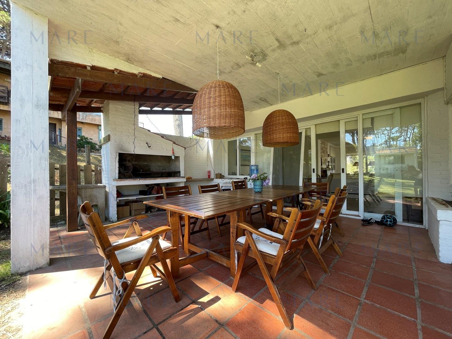 Encantadora Casa de 4 Dormitorios con Jardín y Parrillero – Montoya, La Barra - Foto 3