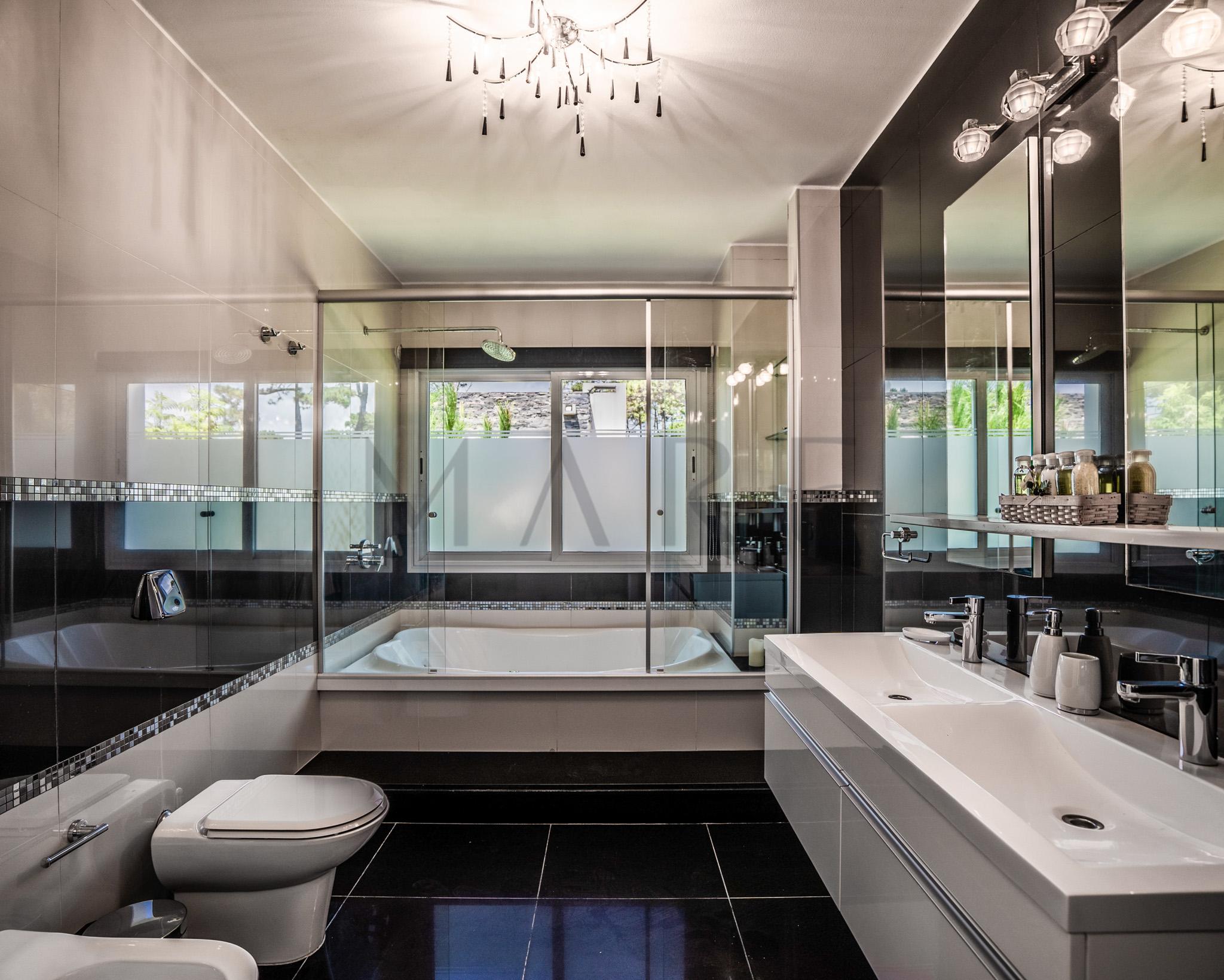 Exceptional House in Playa Mansa, Punta del Este - Photo 9