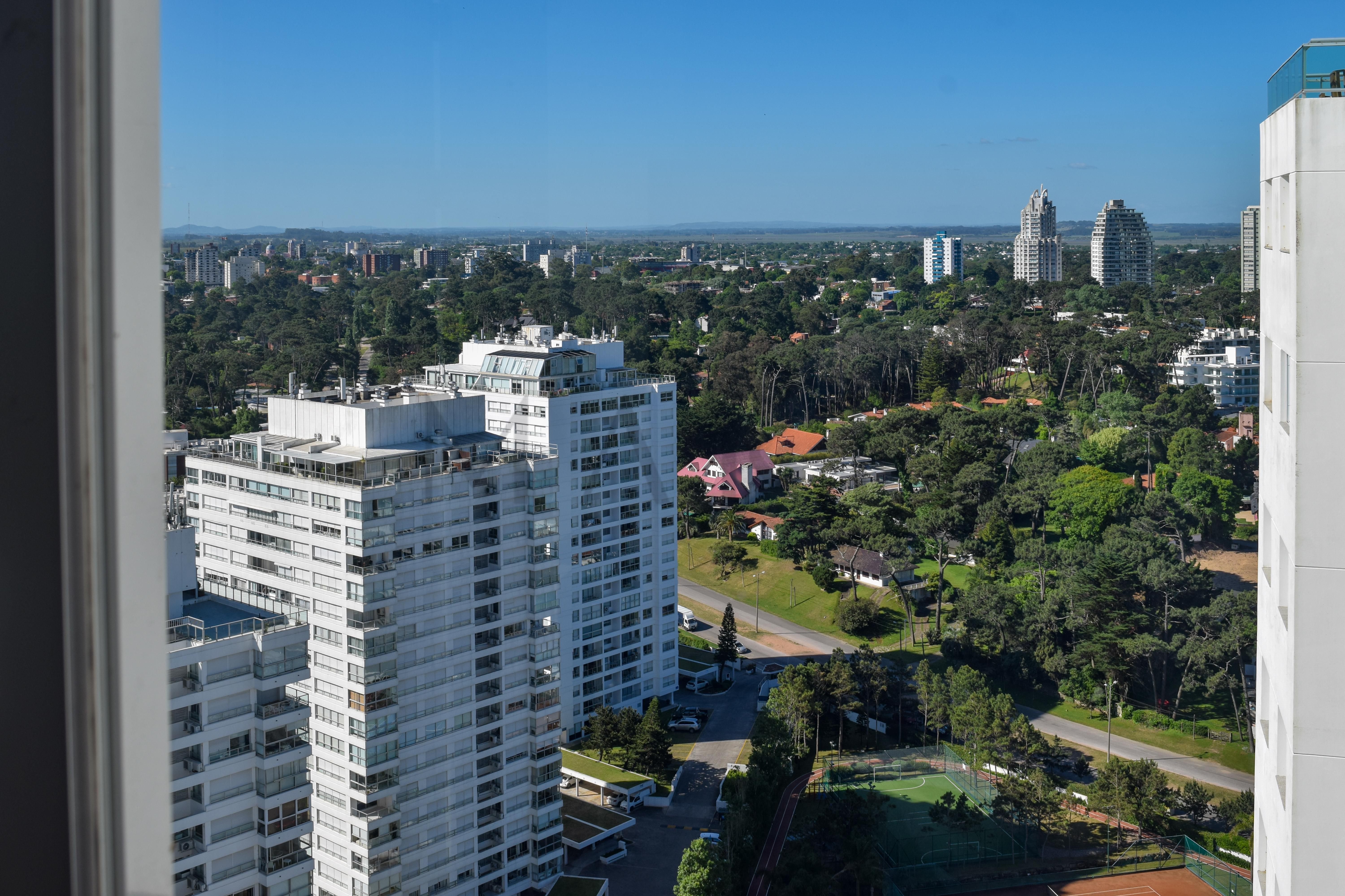 Apartment with panoramic sea views in La Mansa, Punta del Este - Photo 27