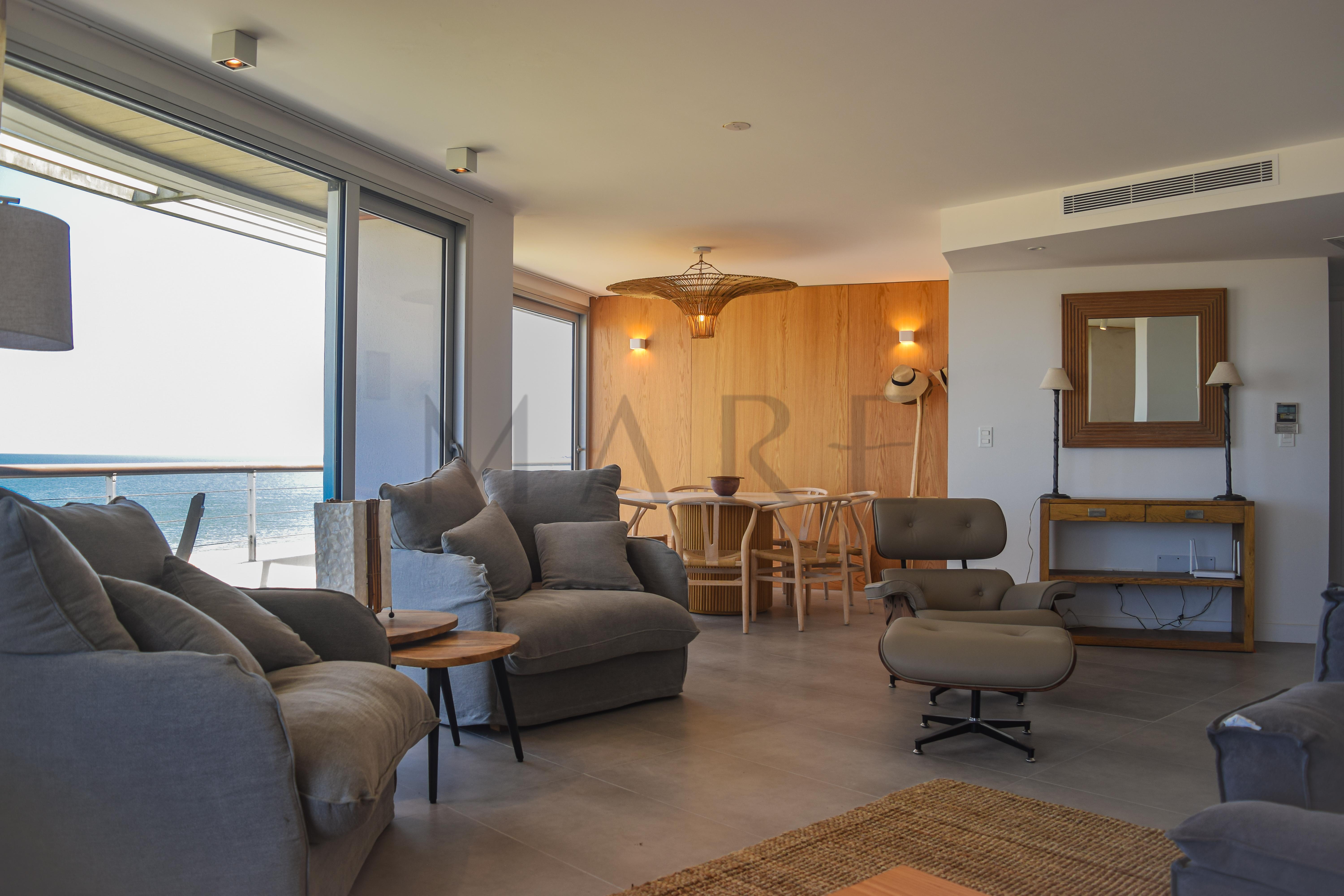 Excellent beachfront apartment in La Mansa with views of the peninsula - Photo 3