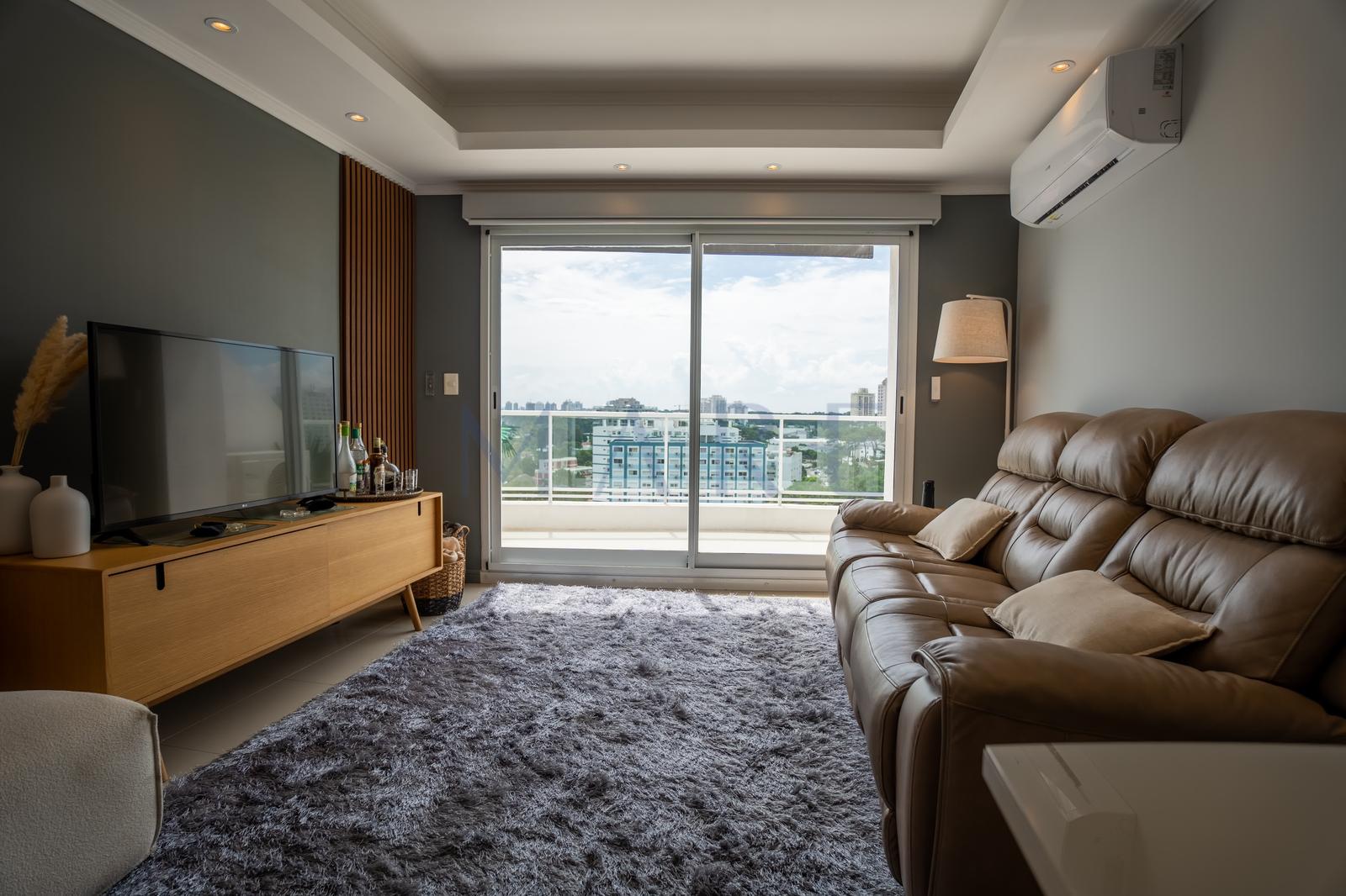 Excelente Penthouse con Vista al Mar. Edificio Botavara, Punta del Este