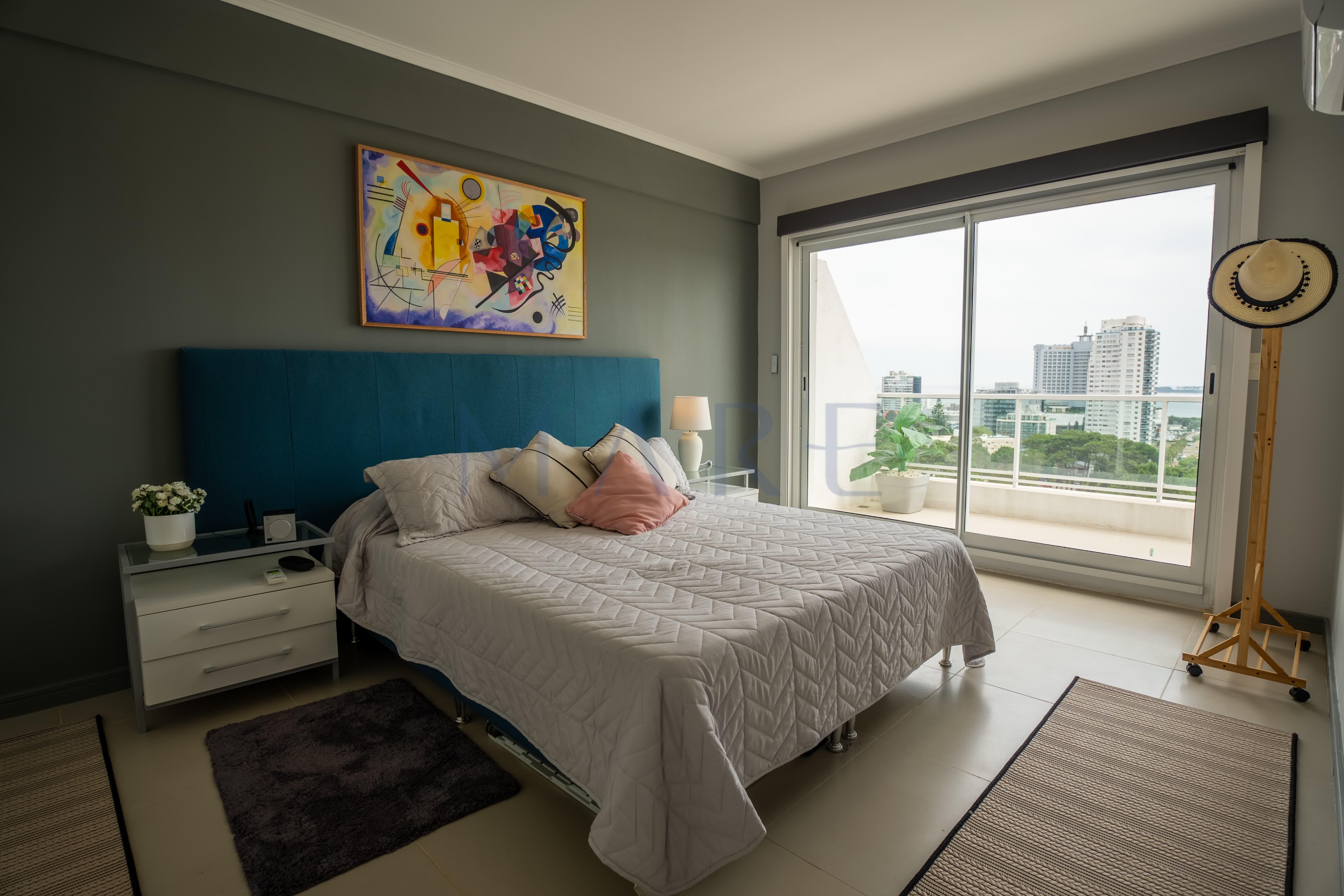 Excellent Penthouse with Ocean View. Botavara Building, Punta del Este - Photo 4