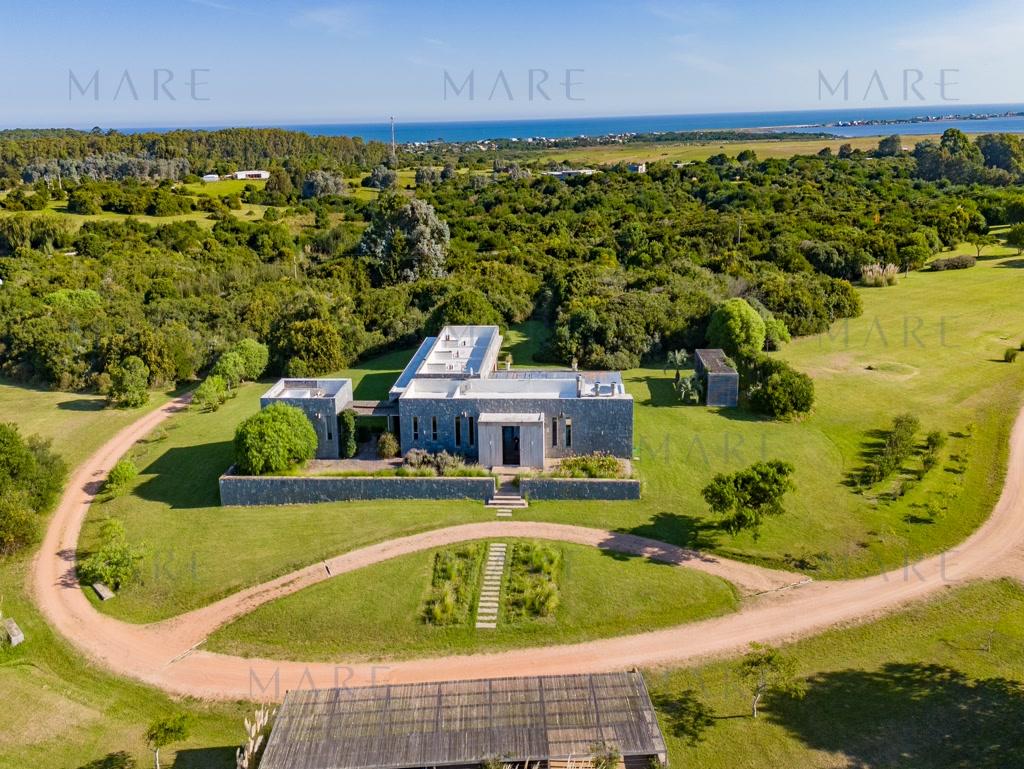 Elegant country house in José Ignacio - Photo 2