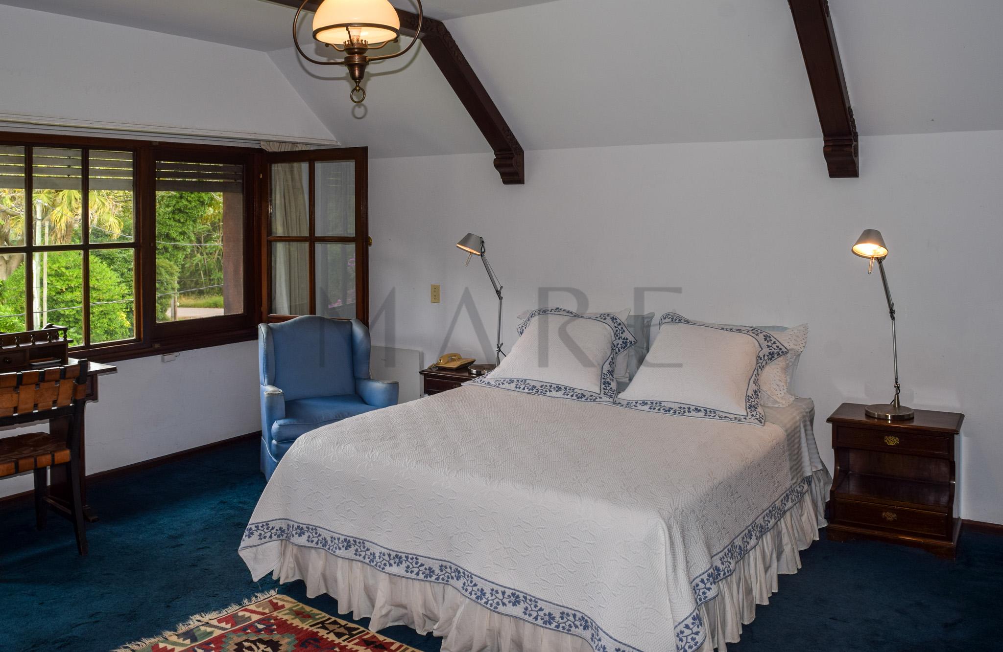 Charming and traditional chalet in El Golf, steps from Playa Brava, Punta del Este. - Photo 25