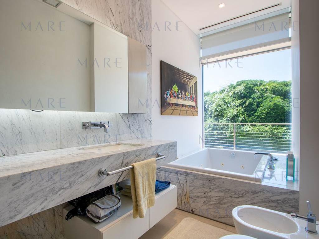Exclusive Apartment in Acqua Building, Punta del Este. - Photo 2