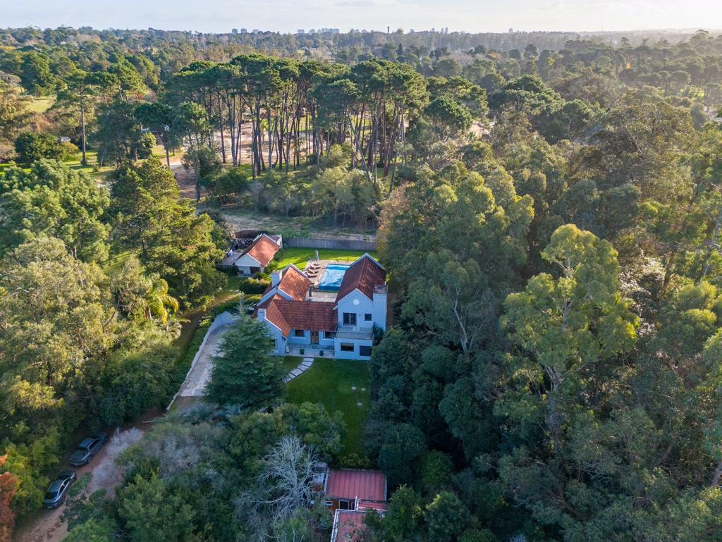 Spectacular house in El Golf, Punta del Este.