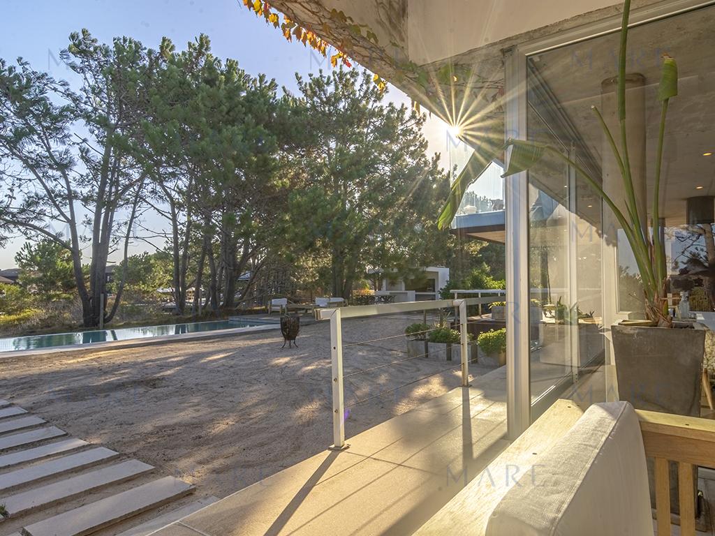 Oceanfront residence in José Ignacio - Photo 18