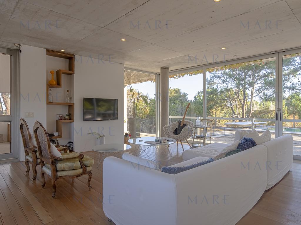 Oceanfront residence in José Ignacio - Photo 3
