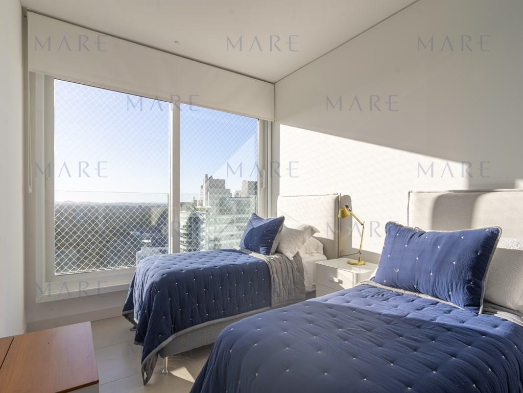 Apartment in the luxurious Le Parc Building, Punta del Este. - Photo 18