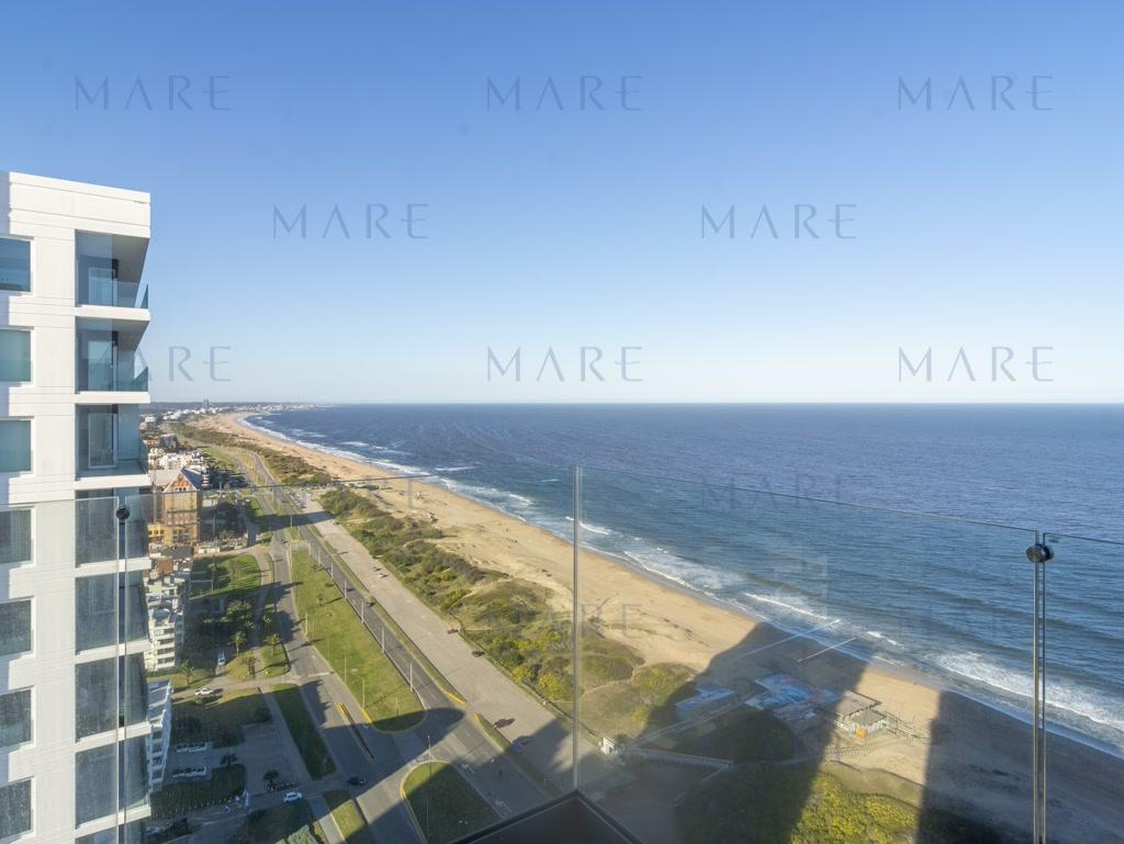 Apartment in the luxurious Le Parc Building, Punta del Este. - Photo 20