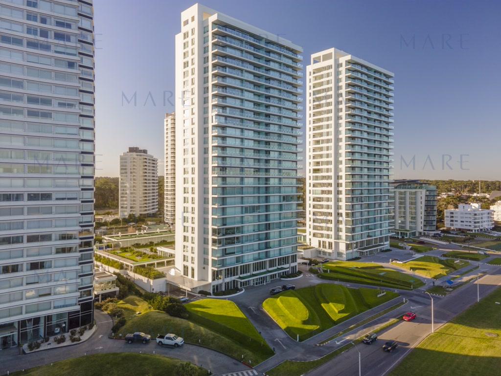 Apartment in the luxurious Le Parc Building, Punta del Este. - Photo 23